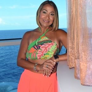 Meet your Posher, Frances